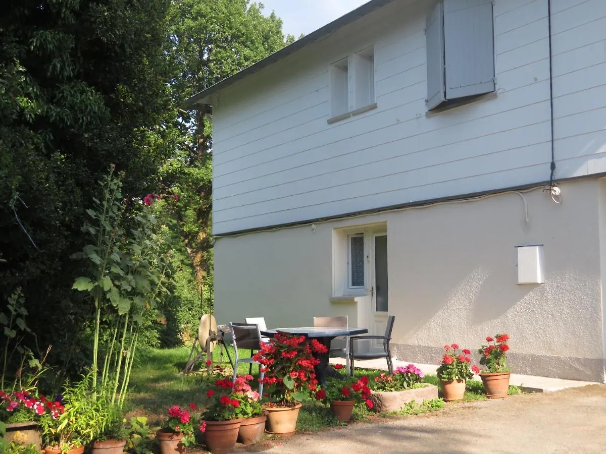 Bed & Breakfast Chambre D'Hotes Les Menhirs Moulin-Mage